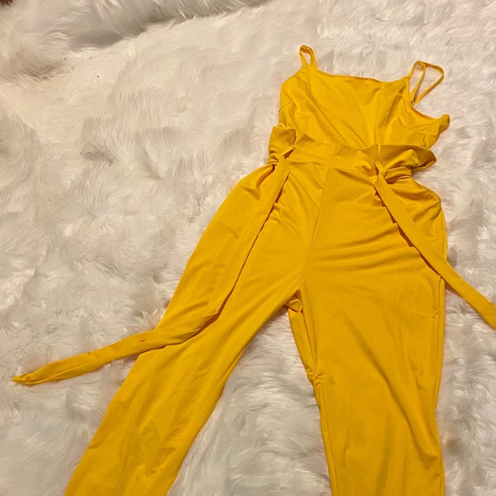 Stretch Belted Yellow jumpsuit with zipper